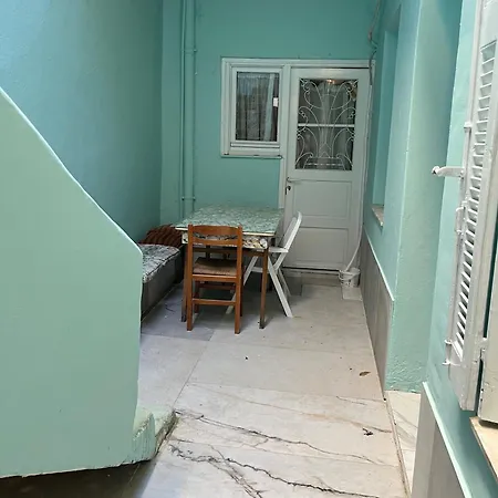 Krm Traditional By Port Apartment Piraeus
